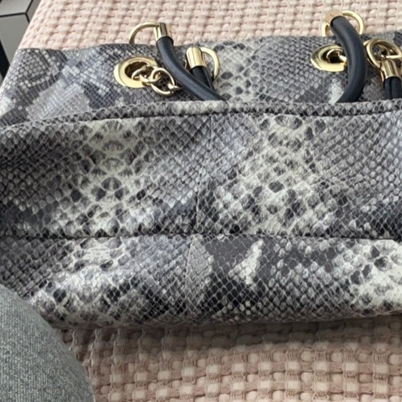Cynthia Rowley Leather Snake Print Bag Gray Black White - Picture 4 of 8